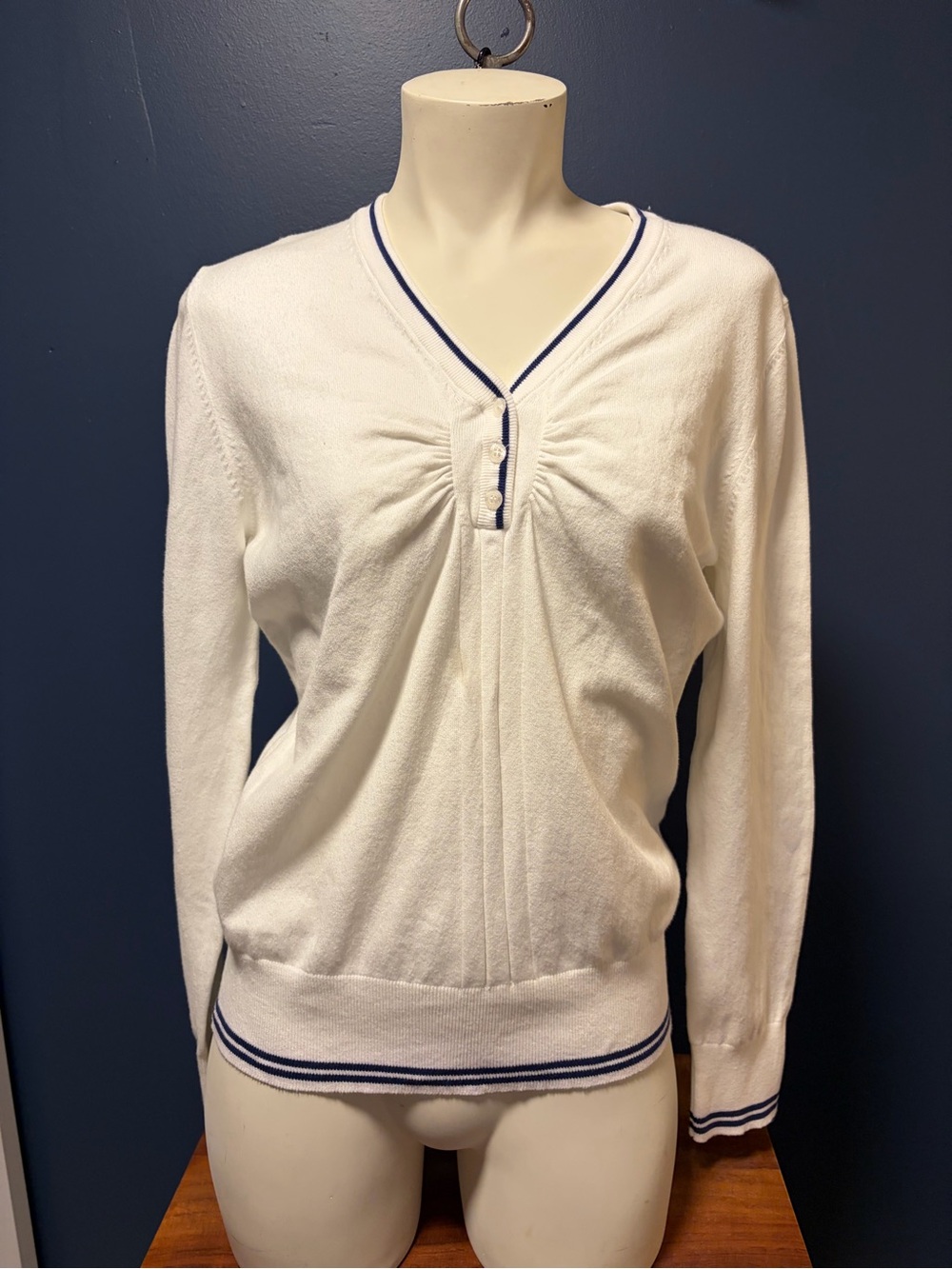 Ellesse V-Neck Athletic Knit Pullover Sweater White - Women’s L